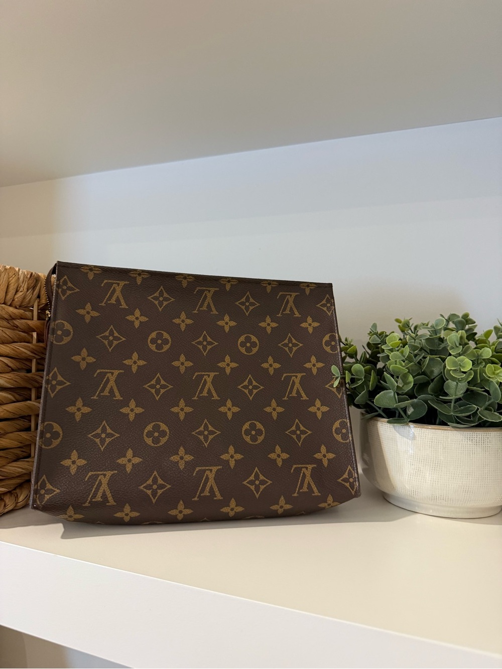 Louis Vuitton Monogram Toiletry 26 & Bag Insert - Picture 2 of 5